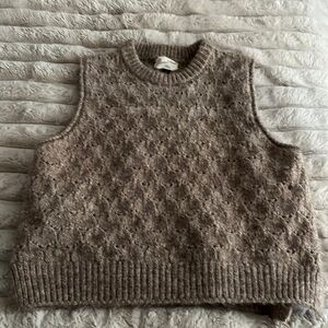 EUC Sweater Vest